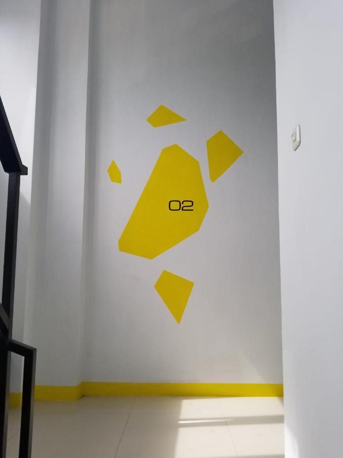 Aur Kuning Hostel Syariah Букитинги Екстериор снимка